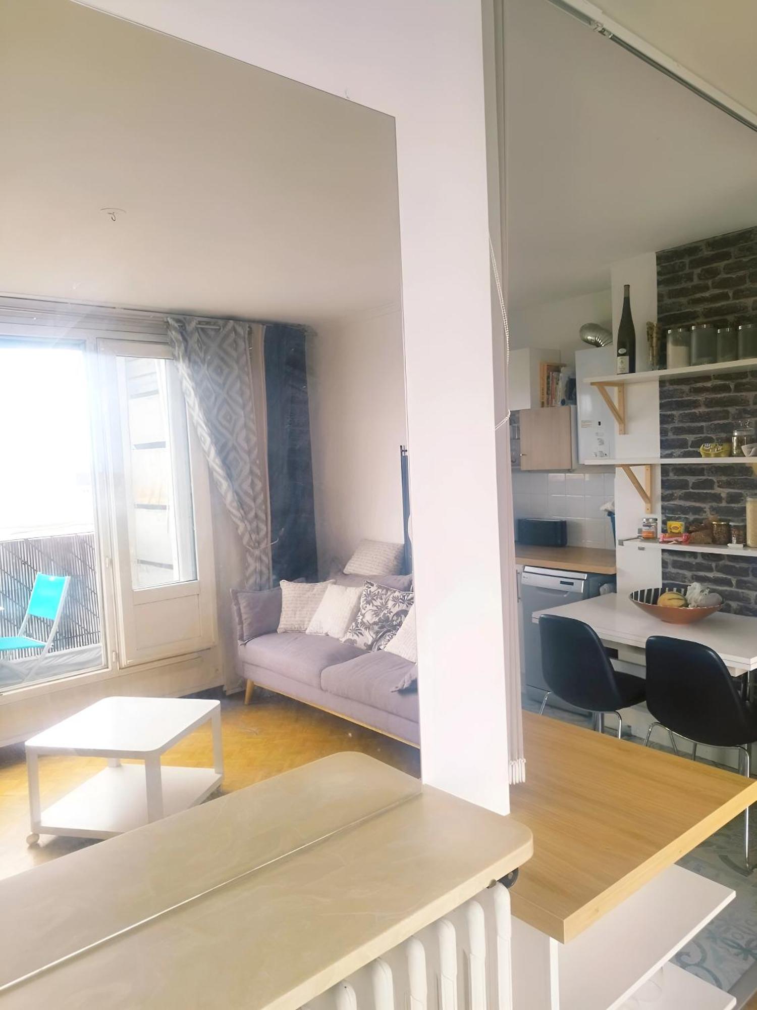 Charmant Appartement Lumineux - Dernier Etage Avec Balcon - Proche Centre-Ville ナント エクステリア 写真